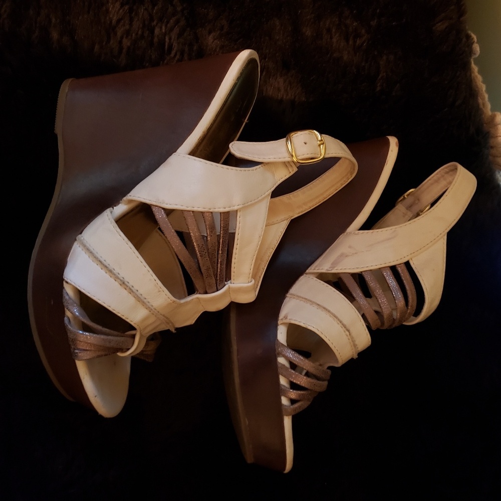 Multi Color White Cream & Rose Gold Wedges